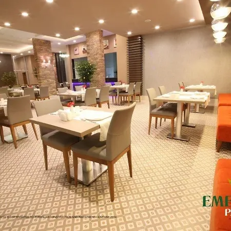 Emerald Park Sitesi Апартаменты
